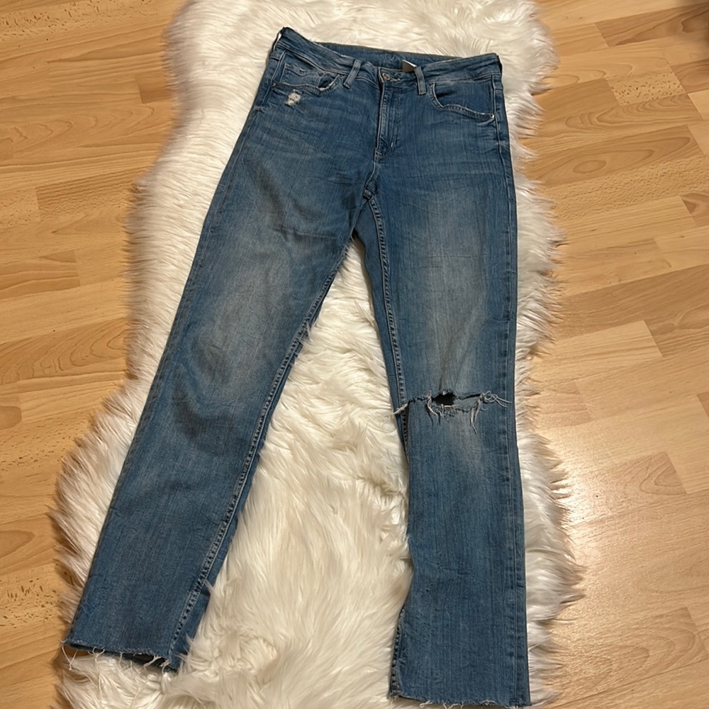 HM & denim blue jeans distressed slim ankle high waist raw hem whitewa…